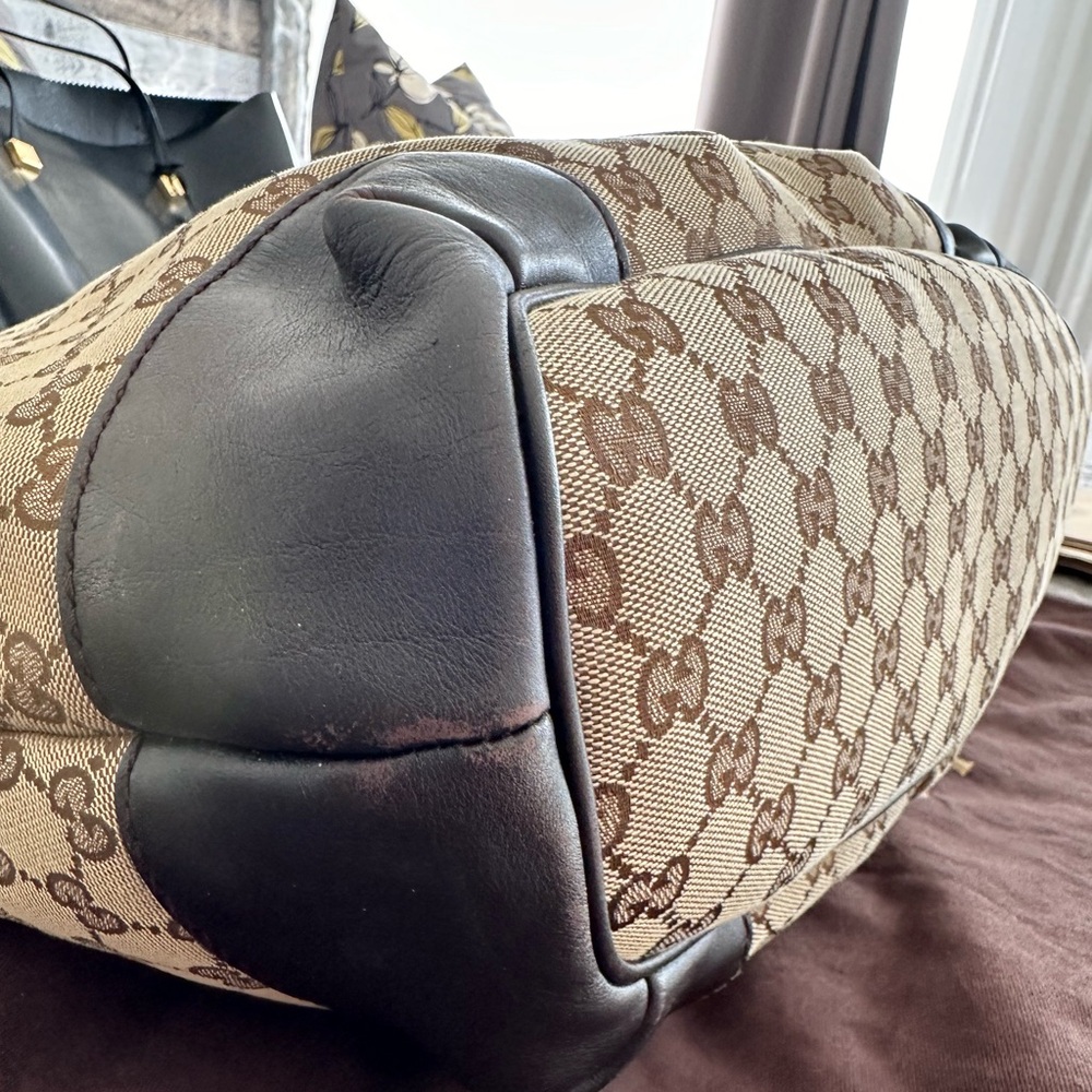 Gucci!!! - Picture 5 of 6